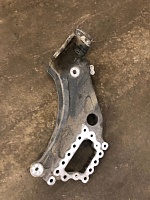 Кронштейн рессоры передний левый MB MP4 бу A9603223901