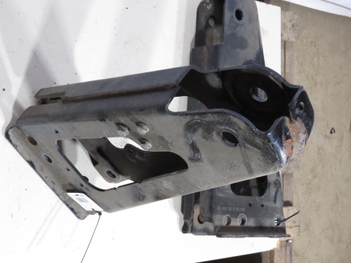 Кронштейн кабины MB mp4 б/у фото 3