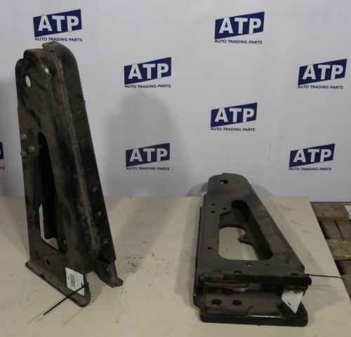 Кронштейн кабины MB mp4 б/у фото 4