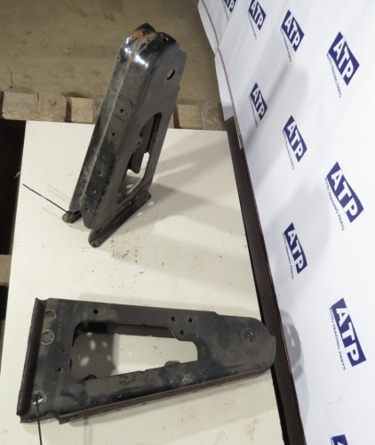 Кронштейн кабины MB mp4 б/у фото 6