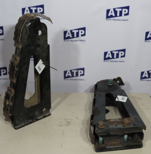 Кронштейн кабины MB mp4 б/у