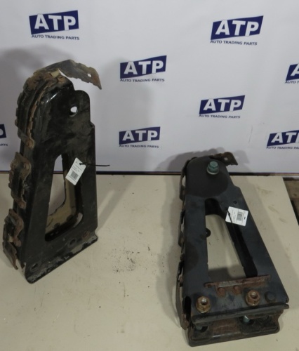 Кронштейн кабины MB mp4 б/у фото 3