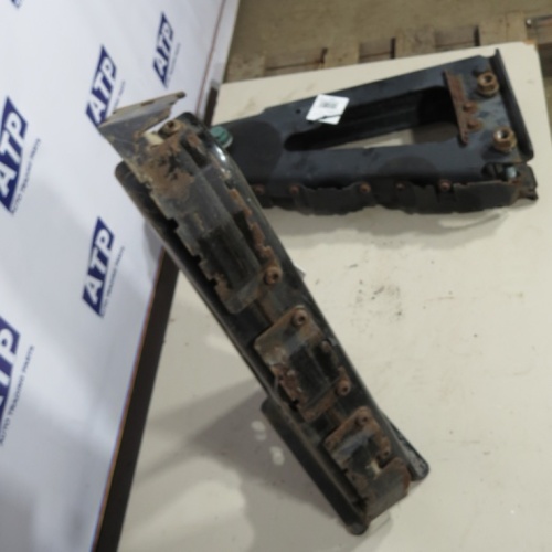 Кронштейн кабины MB mp4 б/у фото 4