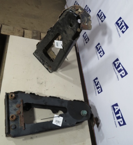 Кронштейн кабины MB mp4 б/у фото 5