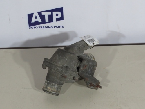 Корпус термостата SC б/у 1381494