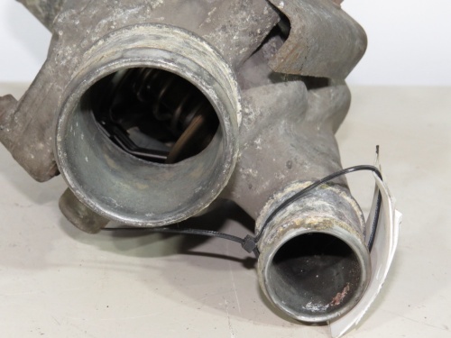 Корпус термостата SC б/у 1381494 фото 4