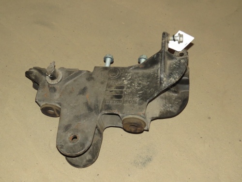 Кронштейн кабины левый MB MP3 б/у A9428906783 фото 3