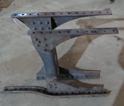 Траверса рамы поперечная MB б/у A9413121025 фото 3