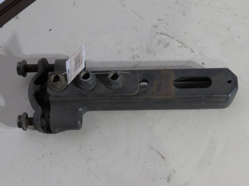 Кронштейн глушителя MB MP4  A9604911115 Б/У фото 3