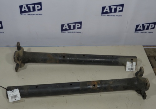 Кронштейн крыла заднего  MB MP3 б/у A9305220241