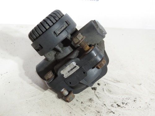 Клапан ускорительный A0044296344 б/у фото 3